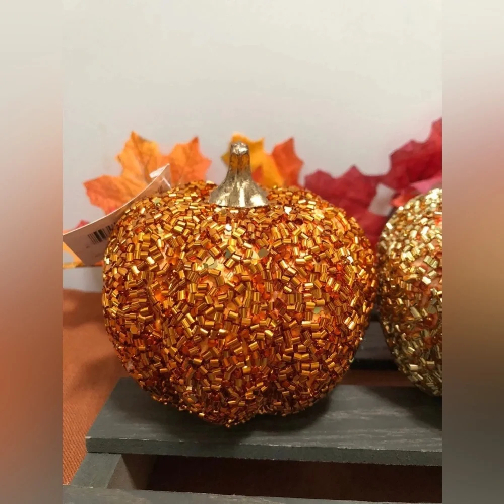 🧡 2 SEQUIN COVERED PUMPKINS 🧡